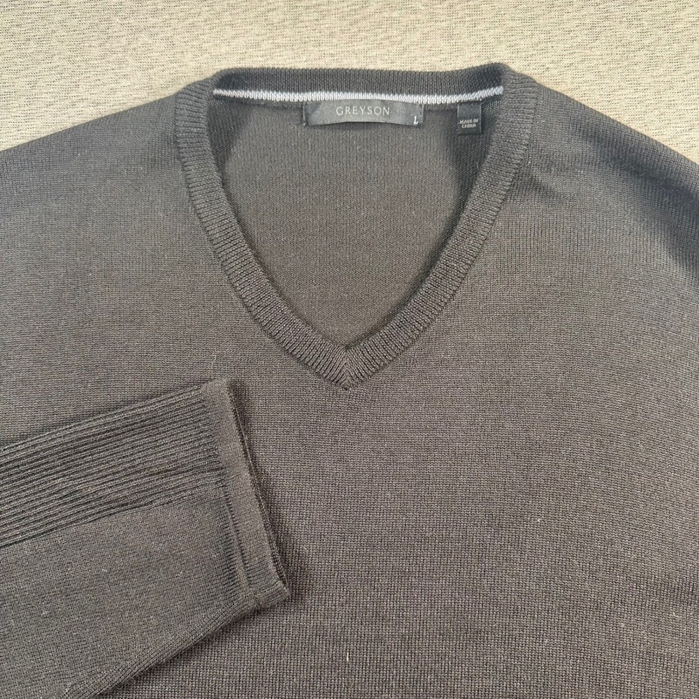 GREYSON Sweater Men's L‎ Black V-Neck Merino Wool Blend Long Sleeve Golf *Logo